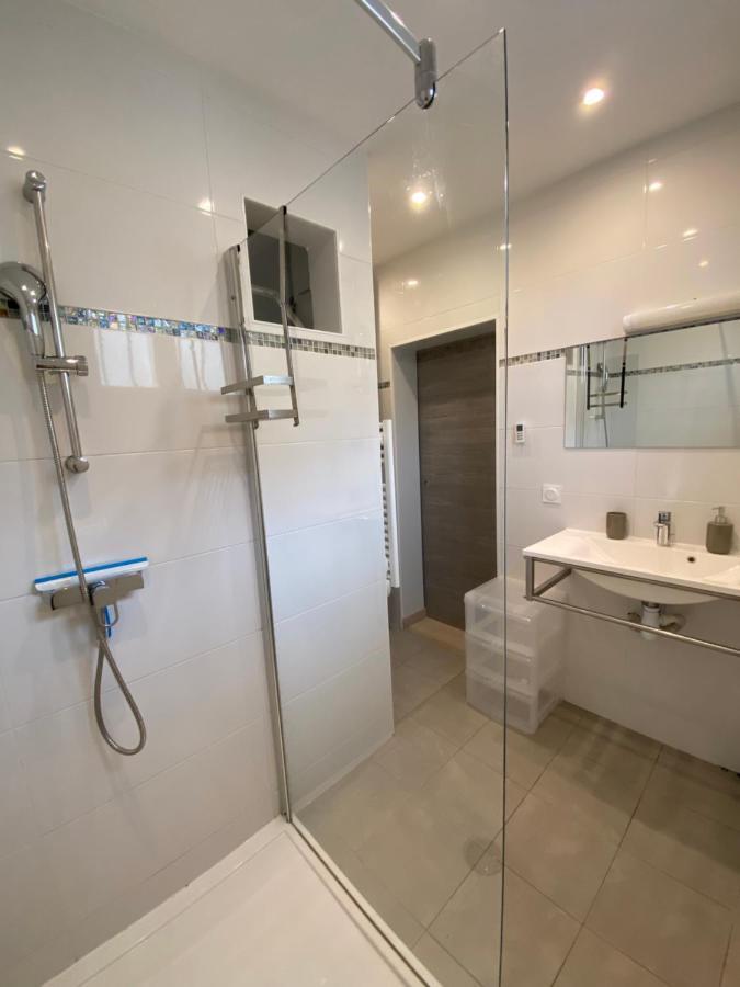 Toul Appartement Entier Avec Parking Prive Au Calme Cosy A Etage Avec Balcon Ngoại thất bức ảnh